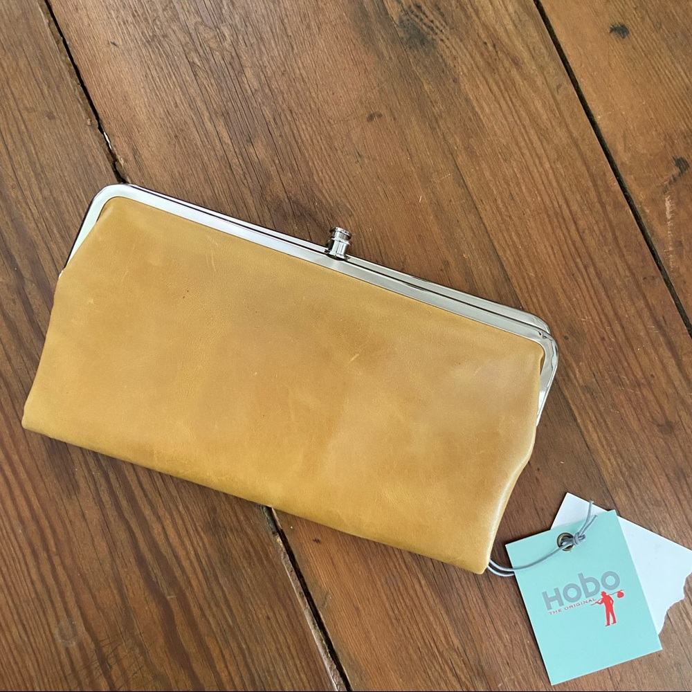 NWT Hobo wallet purse